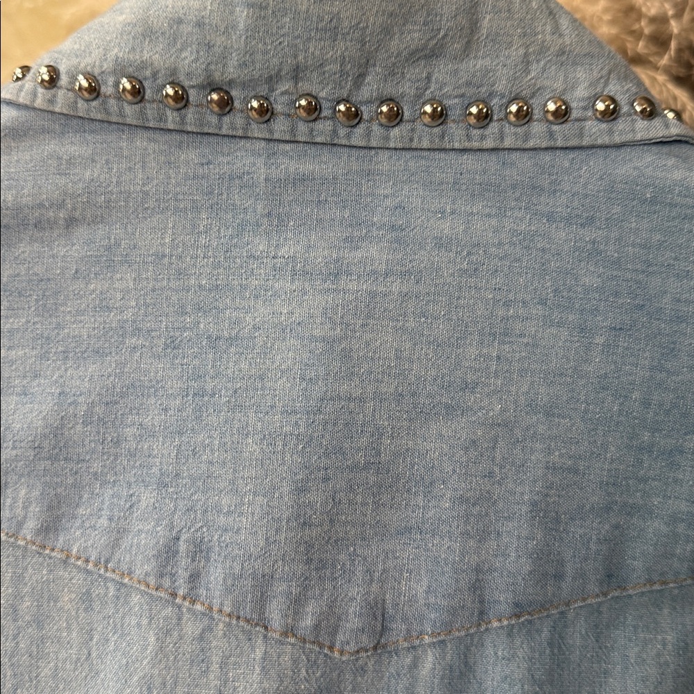 YOU GOTTA BE KIDDING Embellished Light Blue Denim & Diamonds shirt VTG - Picture 6 of 12